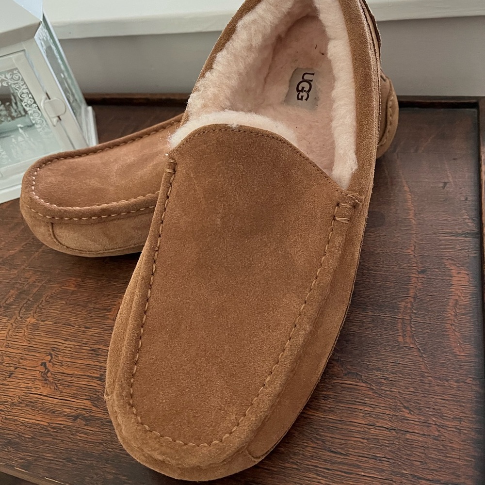 Mens brand new UGG Slipper